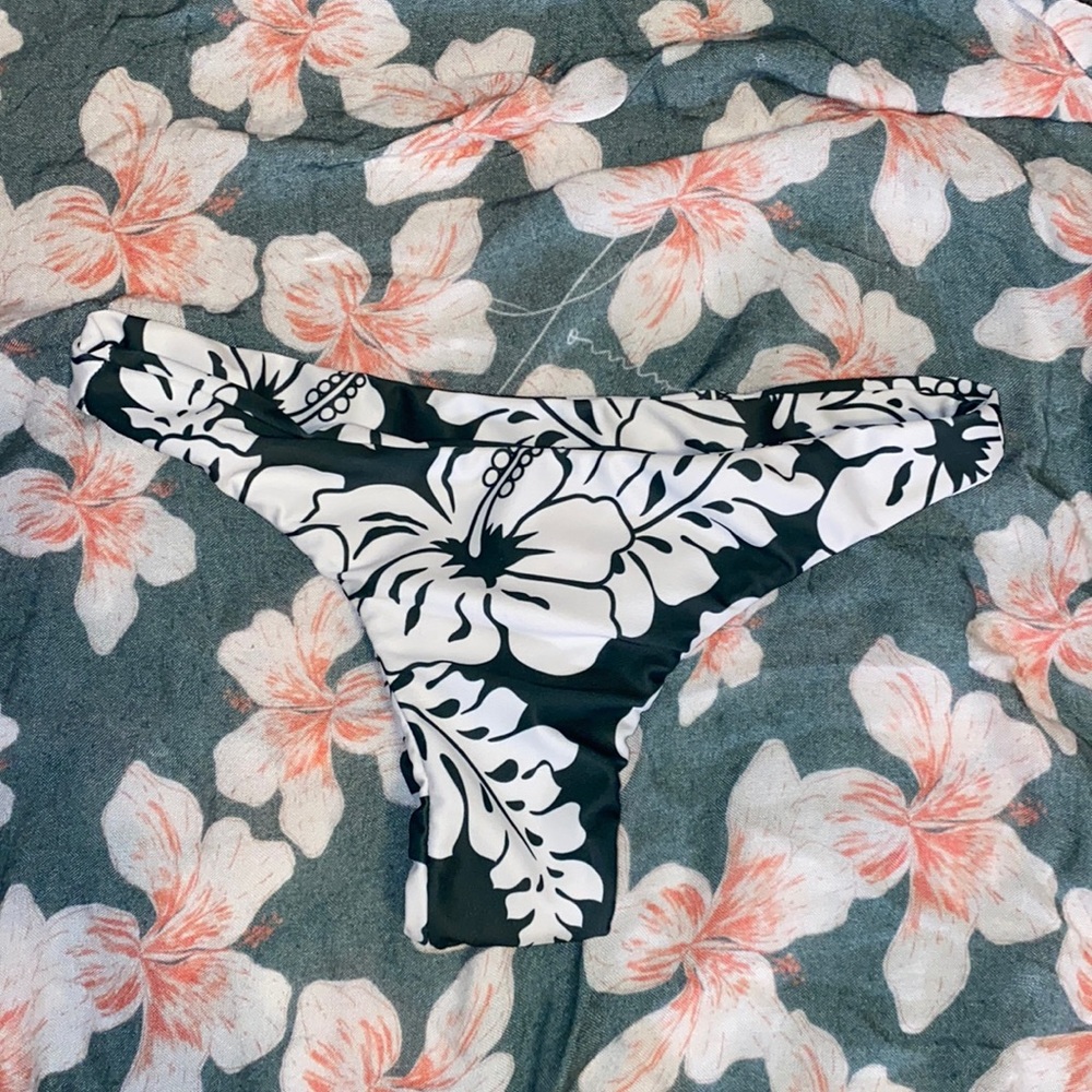 mikoh bottoms